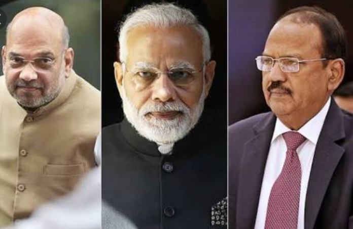 26/11 दोहराने की फिराक में थे आतंकी, PM ने शाह और डोभाल संग की समीक्षा बैठक 26/11 दोहराने की फिराक में थे आतंकी, PM ने शाह और डोभाल संग की समीक्षा बैठक