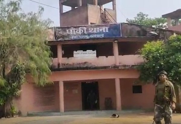 पांकी मुठभेड़ मामले में 6 नामजद समेत 18 उग्रवादियों के खिलाफ FIR पांकी मुठभेड़ मामले में 6 नामजद समेत 18 उग्रवादियों के खिलाफ FIR