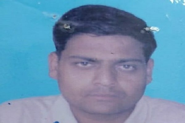अरेस्टिंग क्यों होगी, मिस्टेक ऑफ फैक्ट है ना : थानेदार अरेस्टिंग क्यों होगी, मिस्टेक ऑफ फैक्ट है ना : थानेदार