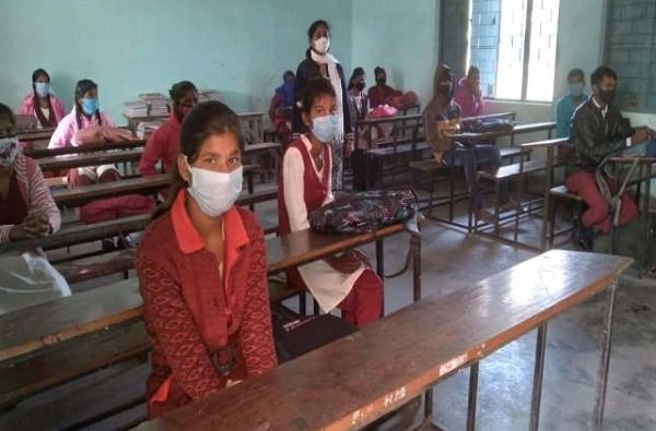 खुल गए School, पहले दिन 40% Attendance खुल गए School, पहले दिन 40% Attendance