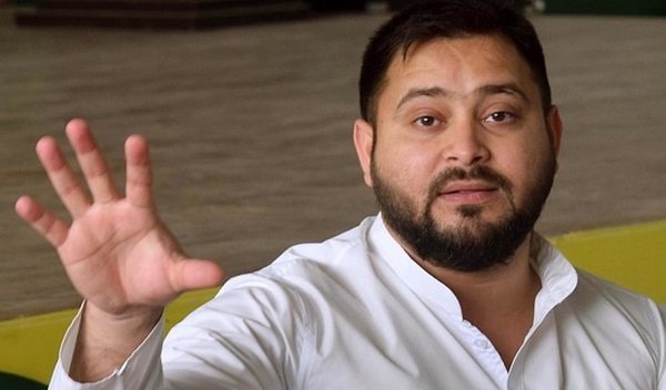 लालू के “लाल” तेजस्वी यादव समेत 18 नेताओं पर FIR, जानिये क्या है मामला लालू के “लाल” तेजस्वी यादव समेत 18 नेताओं पर FIR, जानिये क्या है मामला