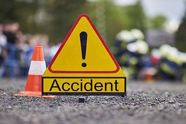 गुमला के भरनो में सड़क हा*दसा, तीन युवकों की द*र्दनाक मौ*त गुमला के भरनो में सड़क हा*दसा, तीन युवकों की द*र्दनाक मौ*त