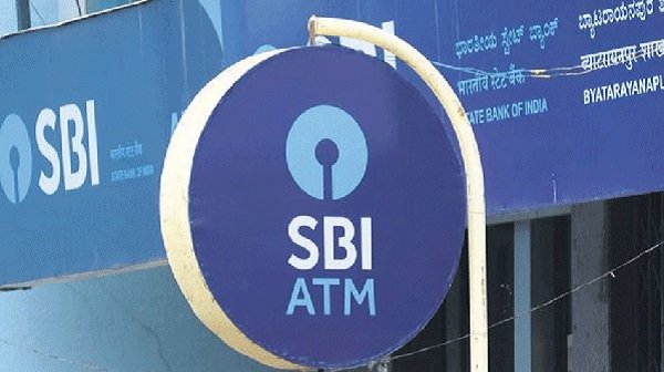 SBI के 10 सुरक्षा टिप्स, ऐसे बचें एटीएम फ्रॉड से SBI के 10 सुरक्षा टिप्स, ऐसे बचें एटीएम फ्रॉड से