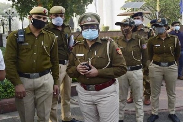 ...और दिल्ली में पाकिस्तान जिंदाबाद के नारे लगते ही मचा हड़कंप... ...और दिल्ली में पाकिस्तान जिंदाबाद के नारे लगते ही मचा हड़कंप...