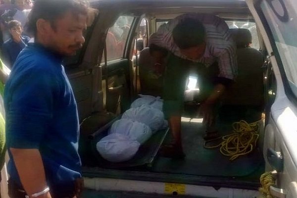 ...और 45 दिन बाद कब्र से निकाला गया नाबालिग का शव ...और 45 दिन बाद कब्र से निकाला गया नाबालिग का शव