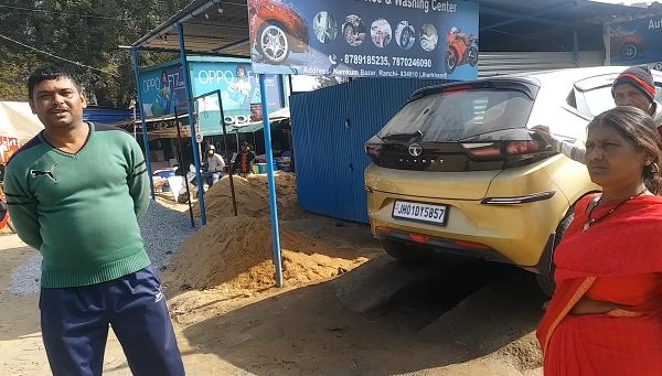 जमीन को लेकर विवाद, दो दावेदार, मामला पहुंचा थाना जमीन को लेकर विवाद, दो दावेदार, मामला पहुंचा थाना