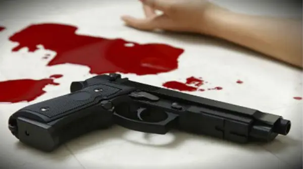 BREAKING : PCR वैन में ही पुलिसकर्मी ने खुद को मारी गोली