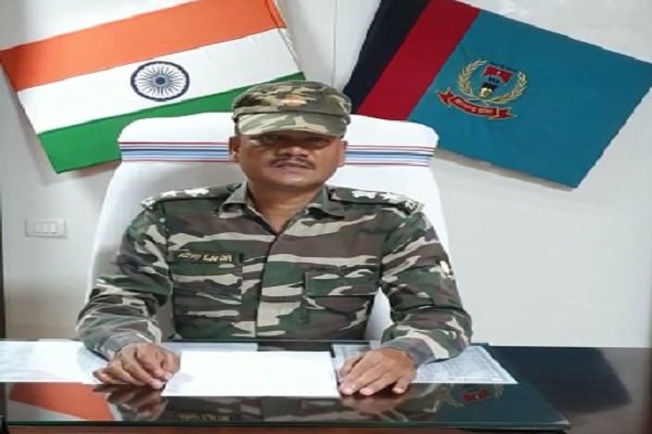 एक माओवादी गिरफ्तार, निशानदेही पर 22 केन बम बरामद एक माओवादी गिरफ्तार, निशानदेही पर 22 केन बम बरामद