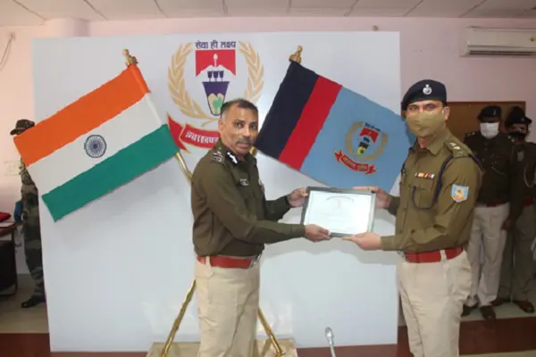 ओरमांझी हत्‍याकांड का खुलासा करने के लिए डीजीपी ने रांची SSP, ग्रामीण एसपी सहित कई को किया सम्‍मानित