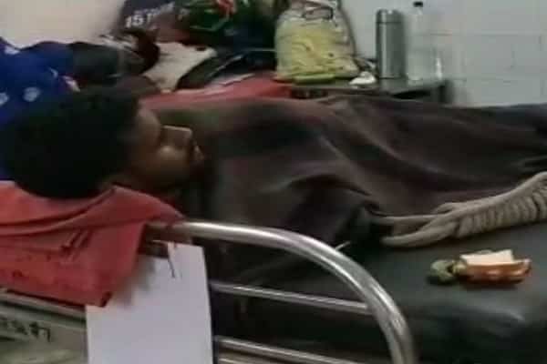 भाई ने बहन का किया रेप, गांववालों ने कूट-कूटकर पहुंचा दिया यहां... भाई ने बहन का किया रेप, गांववालों ने कूट-कूटकर पहुंचा दिया यहां...