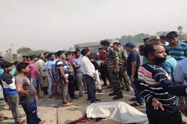 घाटशिला में अज्ञात वाहन की चपेट में आया साइिकल सवार, मौत घाटशिला में अज्ञात वाहन की चपेट में आया साइिकल सवार, मौत