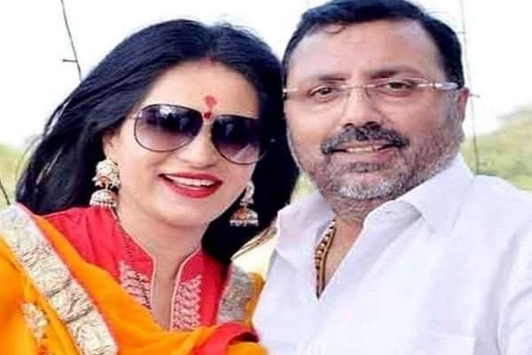 जमीन विवाद मामले में सांसद निशिकांत की पत्नी को राहत, HC ने खारिज किया FIR जमीन विवाद मामले में सांसद निशिकांत की पत्नी को राहत, HC ने खारिज किया FIR