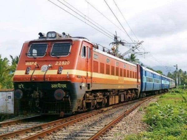 दक्षिण मध्य रेलवे में 96 पदों पर होगी बहाली, जानें कब तक करना है आवेदन दक्षिण मध्य रेलवे में 96 पदों पर होगी बहाली, जानें कब तक करना है आवेदन