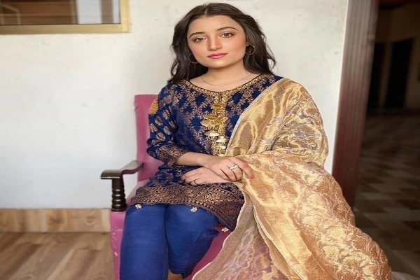 पाकिस्तानी फिल्म इंडस्ट्री का एक्ट्रेस सबा ने किया सनसनीखेज खुलासा, जानें ... पाकिस्तानी फिल्म इंडस्ट्री का एक्ट्रेस सबा ने किया सनसनीखेज खुलासा, जानें ...