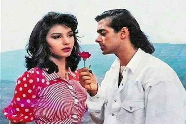 सलमान की एक्स-गर्लफ्रेंड ने किया चौंकाने वाला खुलासा,कहा -14 की उम्र में हुआ था रेप सलमान की एक्स-गर्लफ्रेंड ने किया चौंकाने वाला खुलासा,कहा -14 की उम्र में हुआ था रेप