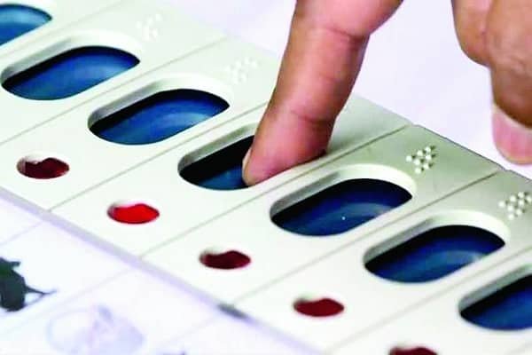मधुपुर उपचुनाव का ऐलान, 17 अप्रैल को मतदान, 02 मई को परिणाम मधुपुर उपचुनाव का ऐलान, 17 अप्रैल को मतदान, 02 मई को परिणाम