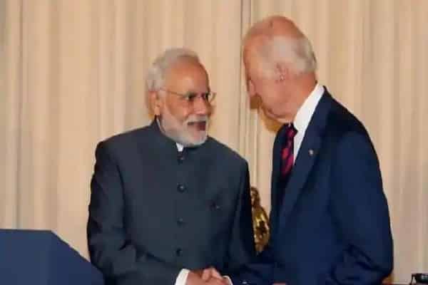 अमेरिका में 5 लाख भारतीयों की नागरिकता का रास्ता साफ, जानें कैसे अमेरिका में 5 लाख भारतीयों की नागरिकता का रास्ता साफ, जानें कैसे