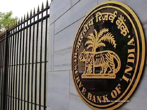 अब बैकों में इमेज आधारित चेक सिस्टम होगा लागू, जानें RBI ने क्या दिया निर्देश अब बैकों में इमेज आधारित चेक सिस्टम होगा लागू, जानें RBI ने क्या दिया निर्देश