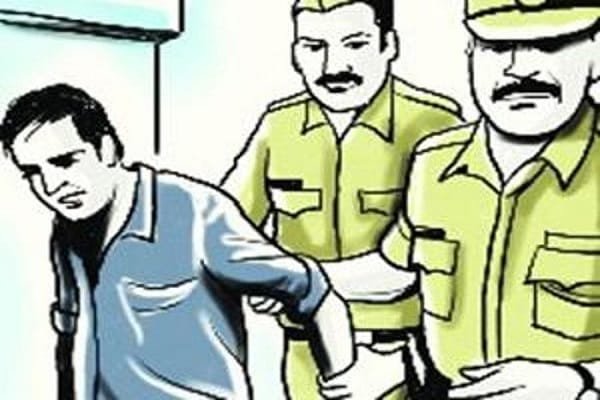 टाटा स्टील में जॉब दिलवाने के नाम पर करता था ठगी, पुलिस ने दबोचा टाटा स्टील में जॉब दिलवाने के नाम पर करता था ठगी, पुलिस ने दबोचा