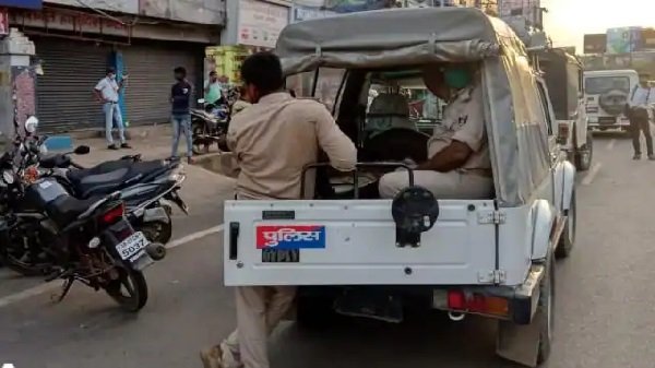 बिहार के एक और बैंक में डाका ,जानिए कितने की हुई लूट... बिहार के एक और बैंक में डाका ,जानिए कितने की हुई लूट...
