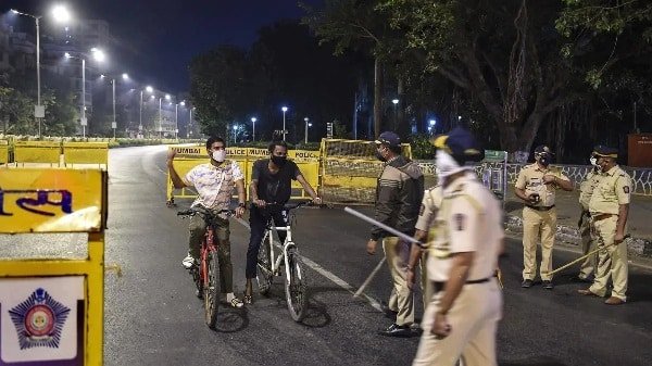 राज्य में 28 मार्च से नाइट कर्फ्यू का ऐलान, सीएम बोले- सख्ती से लागू हो कोराना के नियम राज्य में 28 मार्च से नाइट कर्फ्यू का ऐलान, सीएम बोले- सख्ती से लागू हो कोराना के नियम