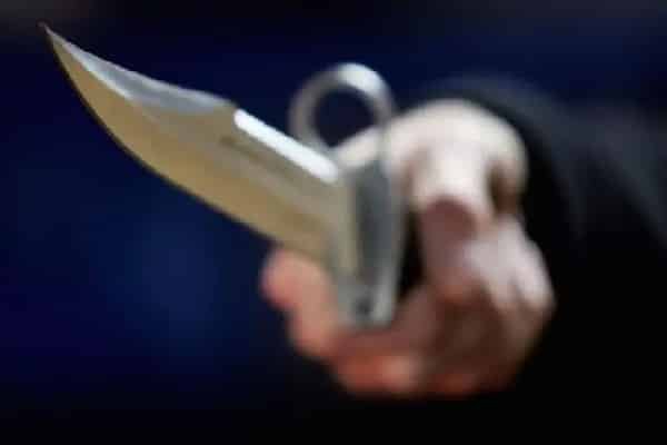 किंडरगार्डन स्कूल में हमलावर ने चाकू से किया हमला, 16 बच्चों समेत 18 लोग घायल किंडरगार्डन स्कूल में हमलावर ने चाकू से किया हमला, 16 बच्चों समेत 18 लोग घायल