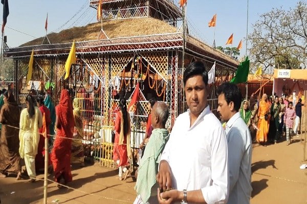 रुद्र महायज्ञ में उमड़ रही श्रधालुओं की भीड़, बापू चिन्मयानंद ने कहा- श्री राम के आदर्शों पर चलें युवा रुद्र महायज्ञ में उमड़ रही श्रधालुओं की भीड़, बापू चिन्मयानंद ने कहा- श्री राम के आदर्शों पर चलें युवा