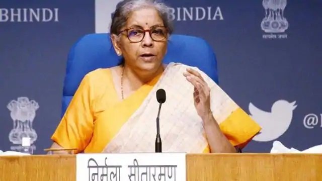 कोरोना रोकने के लिए देश व्यापी लॉकडाउन को वित्त मंत्री निर्मला ने किया खारिज कोरोना रोकने के लिए देश व्यापी लॉकडाउन को वित्त मंत्री निर्मला ने किया खारिज
