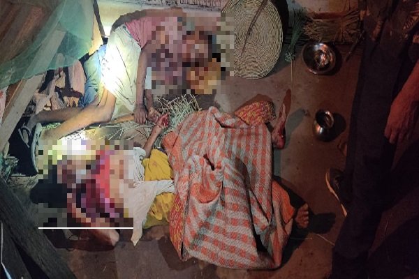 पोते ने दौली और हसुआ से हमला कर दादा-दादी को उतारा मौत के घाट पोते ने दौली और हसुआ से हमला कर दादा-दादी को उतारा मौत के घाट
