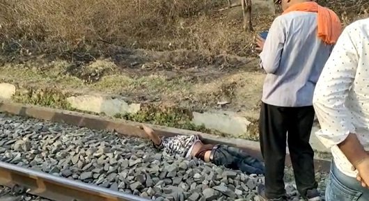 बोकारो में CCL कर्मी की संदिग्ध अवस्था में मिली लाश, हत्या की आशंका बोकारो में CCL कर्मी की संदिग्ध अवस्था में मिली लाश, हत्या की आशंका