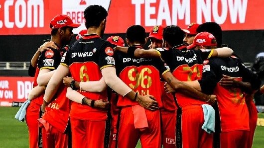 IPL के टीम ट्रेनिंग सेशन से जुड़े रॉयल चैलेंजर्स के कैप्टन विराट कोहली, जानें क्या कहा IPL के टीम ट्रेनिंग सेशन से जुड़े रॉयल चैलेंजर्स के कैप्टन विराट कोहली, जानें क्या कहा