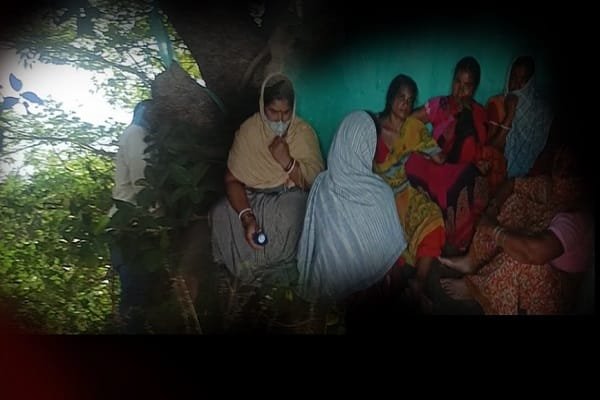 BIT कैंपस में पेड़ पर लटकी मिली उपमुखिया की लाश, भाई ने कही ये बात... BIT कैंपस में पेड़ पर लटकी मिली उपमुखिया की लाश, भाई ने कही ये बात...