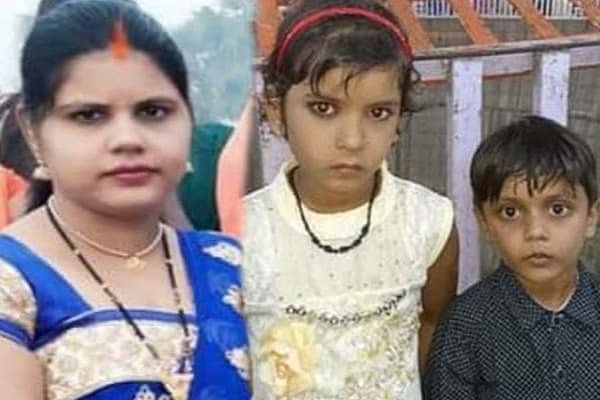 बस से उतारी गई महिला बच्चों के साथ ऑटो से जा रही थी घर, अबतक है लापता बस से उतारी गई महिला बच्चों के साथ ऑटो से जा रही थी घर, अबतक है लापता
