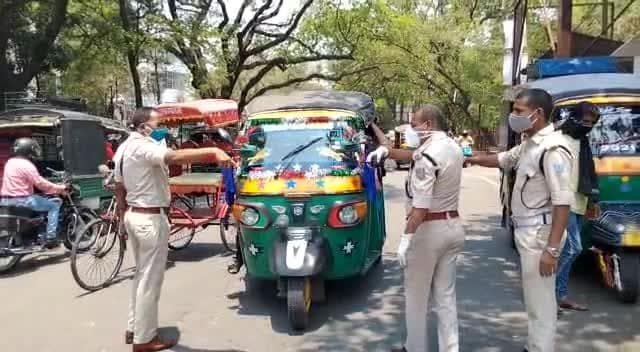 कोरोना गाइडलाइन का पालन कराने के लिए चलाया जा रहा है विशेष जांच अभियान कोरोना गाइडलाइन का पालन कराने के लिए चलाया जा रहा है विशेष जांच अभियान