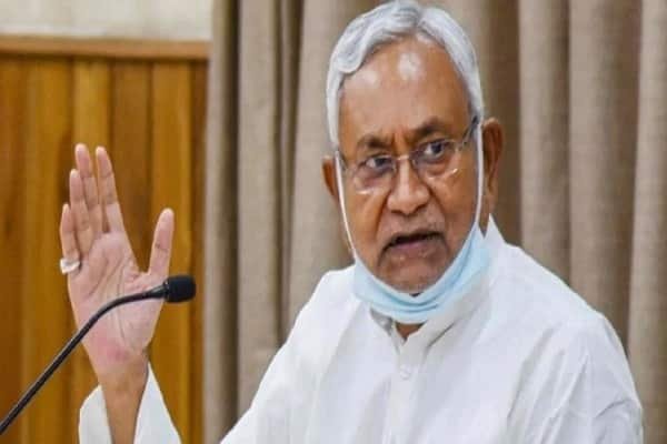 बिहार में एक हफ्ते और बढ़ा lockdown, जानें इस बार की नई गाइडलाइन बिहार में एक हफ्ते और बढ़ा lockdown, जानें इस बार की नई गाइडलाइन
