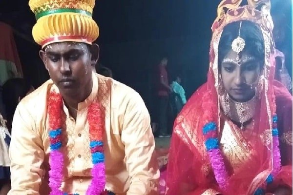 BSF के जवानों ने प्रेमी जोड़े को पकड़ा, पूछताछ में किया ये खुलासा BSF के जवानों ने प्रेमी जोड़े को पकड़ा, पूछताछ में किया ये खुलासा