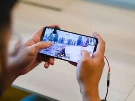 #Onlinegame के चक्कर में हो गई कंगाल, बच्चे ने किया था ये... #Onlinegame के चक्कर में हो गई कंगाल, बच्चे ने किया था ये...