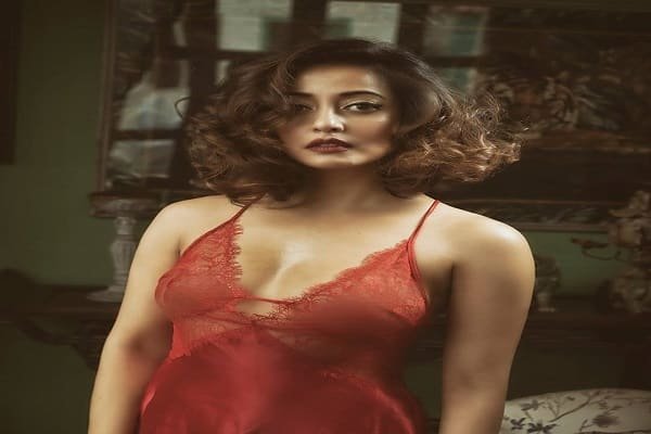 राइमा सेन ने सोशल मीडिया पर शेयर की सिजलिंग फोटोज राइमा सेन ने सोशल मीडिया पर शेयर की सिजलिंग फोटोज