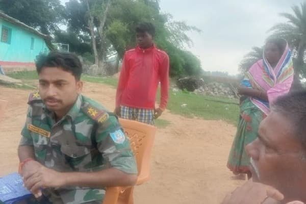 बड़े भाई को कुल्हाड़ी से काट उतारा मौत के घाट, नशे में मां-बाप के साथ करता था मारपीट बड़े भाई को कुल्हाड़ी से काट उतारा मौत के घाट, नशे में मां-बाप के साथ करता था मारपीट