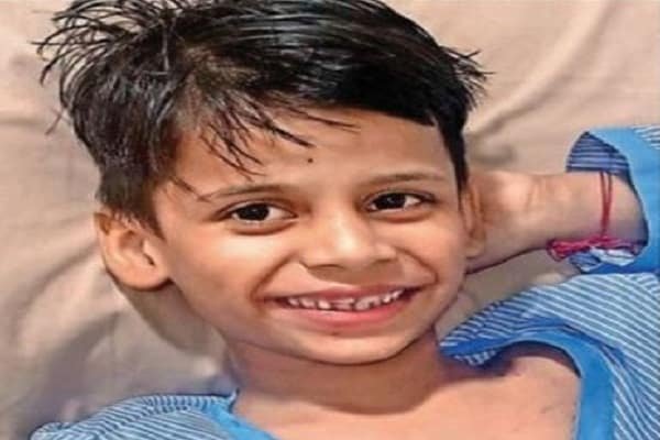 मां की आवाज सुन मरे बच्चे में आ गई जान... मां की आवाज सुन मरे बच्चे में आ गई जान...
