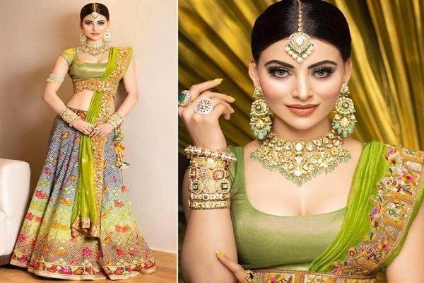 राजस्थानी लहंगे में सजीं Urvashi Rautela की खूबसूरती देख दिल हार जाएंगे आप राजस्थानी लहंगे में सजीं Urvashi Rautela की खूबसूरती देख दिल हार जाएंगे आप