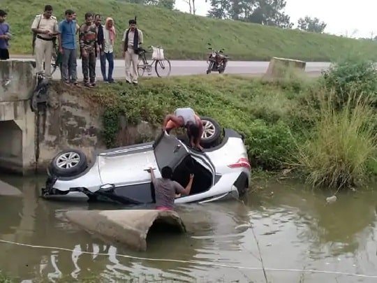 लेह-लद्दाख से घूमकर लौट रहे पांच दोस्तों की मौत लेह-लद्दाख से घूमकर लौट रहे पांच दोस्तों की मौत