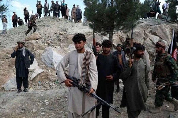 Afghanistan में बिगड़े हालात, तालिबाग ने गजनी पर किया कब्जा Afghanistan में बिगड़े हालात, तालिबाग ने गजनी पर किया कब्जा