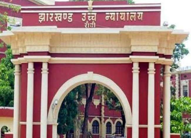हाइकोर्ट ने पूछा- अतिक्रमणकारियों को बसाने की क्या है योजना, सरकार ने कही ये बात... हाइकोर्ट ने पूछा- अतिक्रमणकारियों को बसाने की क्या है योजना, सरकार ने कही ये बात...