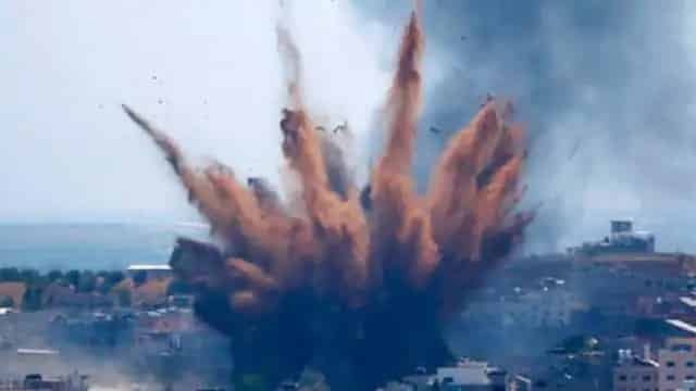 सीरिया में हवाई हमला कर इजरायल ने ईरान समर्थक 4 लड़ाकों को किया ढेर सीरिया में हवाई हमला कर इजरायल ने ईरान समर्थक 4 लड़ाकों को किया ढेर