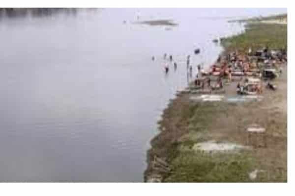 स्वर्णरेखा नदी से मिली युवक की लाश स्वर्णरेखा नदी से मिली युवक की लाश