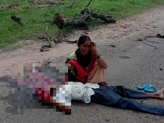 जेल रोड में पेड़ की डाली गिरने से युवक की मौत जेल रोड में पेड़ की डाली गिरने से युवक की मौत