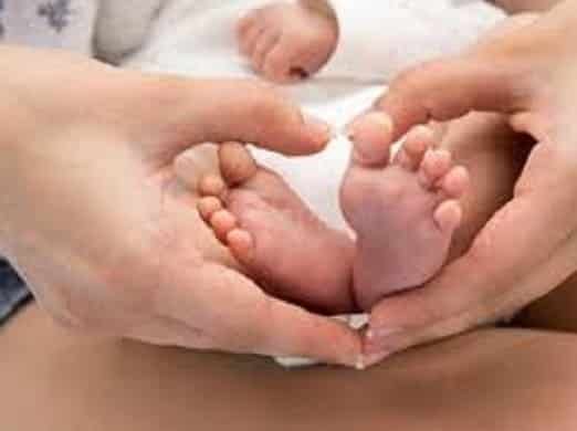 33 हजार फीट की ऊंचाई पर हुई महिला की डिलीवरी, जानें कैसे 33 हजार फीट की ऊंचाई पर हुई महिला की डिलीवरी, जानें कैसे