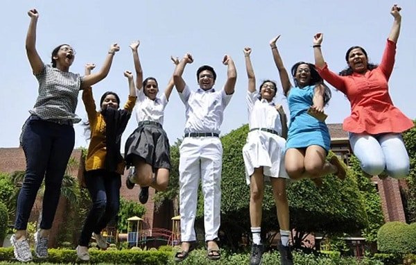 CBSE 10th का परिणाम घोषित, यहां देखें अपना रिजल्ट CBSE 10th का परिणाम घोषित, यहां देखें अपना रिजल्ट