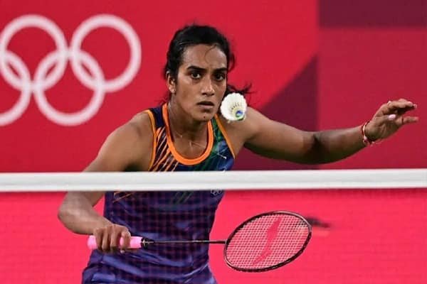 पीवी सिंधु ने रचा इतिहास, Tokyo Olympics में जीता Bronze Medal पीवी सिंधु ने रचा इतिहास, Tokyo Olympics में जीता Bronze Medal